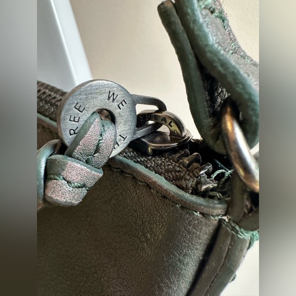 NWT We The Free Wyatt Crossbody Forest Green Leather - Picture 4 of 7